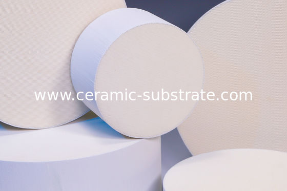 Buy 400CPSI Alumina Ceramic Substrate , DOC Ceramic Substrates For Auto online manufacture