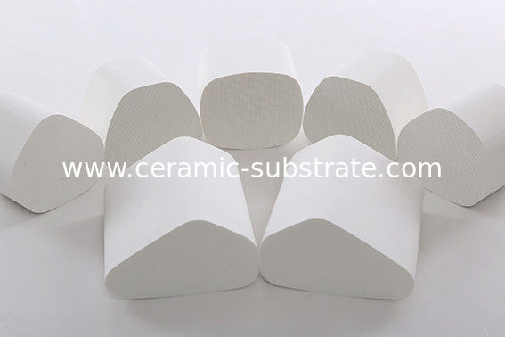 Al2O3 Cellular Ceramic Substrates With Three way Catalytic