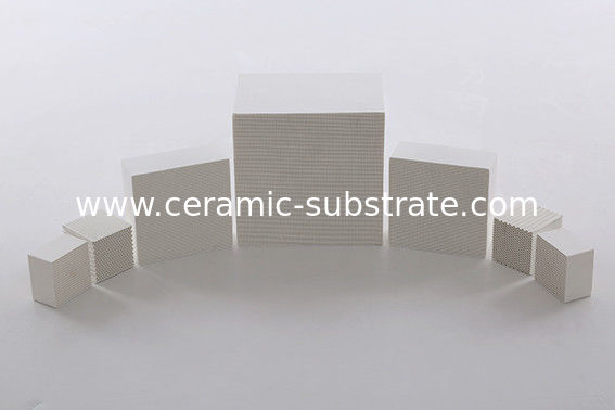 MgO Cordierite Honeycomb Ceramic , Ivory Ceramic Substrates