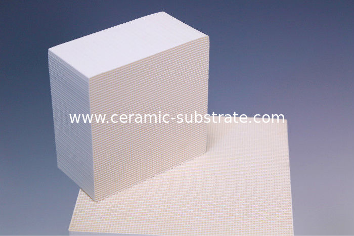 SiO2 Thin Ceramic Honeycomb , Al2O3 Catalyst Support / Carrier